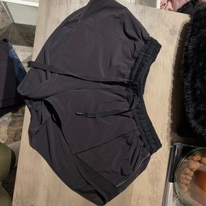 Lululemon Hotty Toddy Shorts Size 4